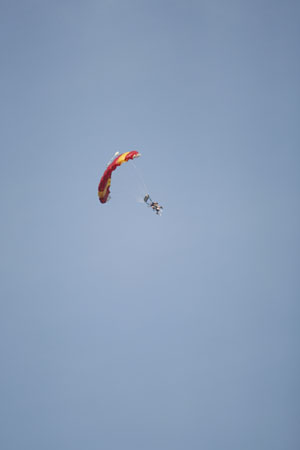 Hawaii08_SkyDiving_166