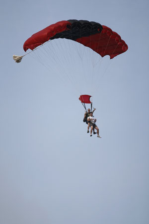 Hawaii08_SkyDiving_265