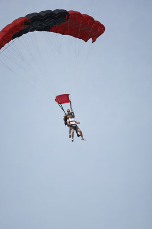 Hawaii08_SkyDiving_271