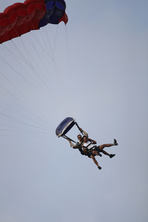 Hawaii08_SkyDiving_308