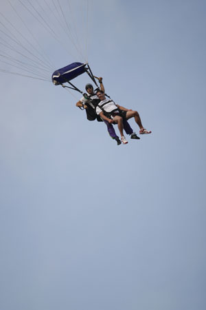 Hawaii08_SkyDiving_324