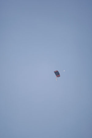 Hawaii08_SkyDiving_425