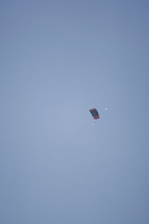 Hawaii08_SkyDiving_426