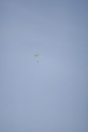 Hawaii08_SkyDiving_450