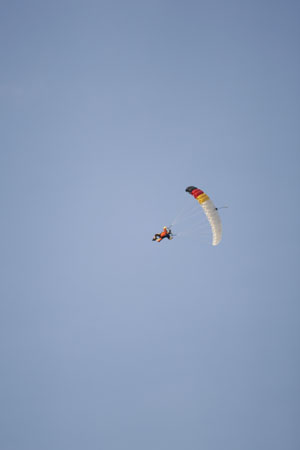 Hawaii08_SkyDiving_456