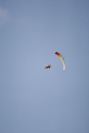 Hawaii08_SkyDiving_459