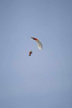 Hawaii08_SkyDiving_466