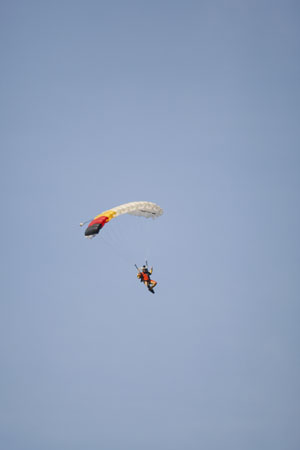 Hawaii08_SkyDiving_470