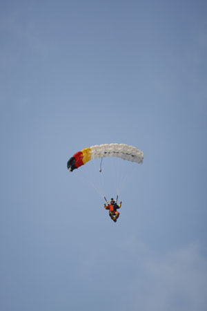 Hawaii08_SkyDiving_481