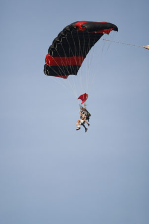 Hawaii08_SkyDiving_540