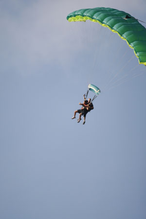 Hawaii08_SkyDiving_617