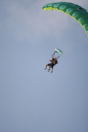 Hawaii08_SkyDiving_618