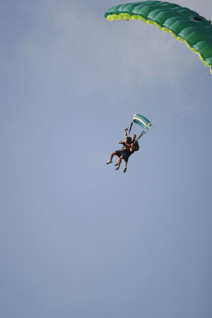 Hawaii08_SkyDiving_619