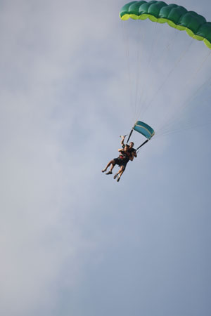 Hawaii08_SkyDiving_621