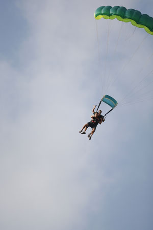 Hawaii08_SkyDiving_623