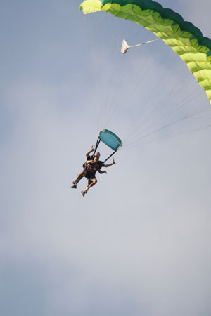 Hawaii08_SkyDiving_625